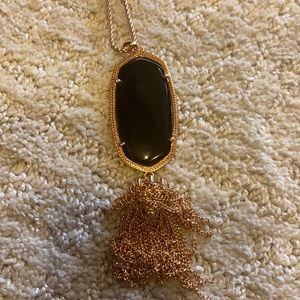 Kendra Scott necklace